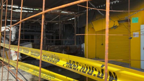 El silencio en el malecón: así vivieron locatarios la tragedia que cobró la vida de tres personas en taquería de Mazatlán