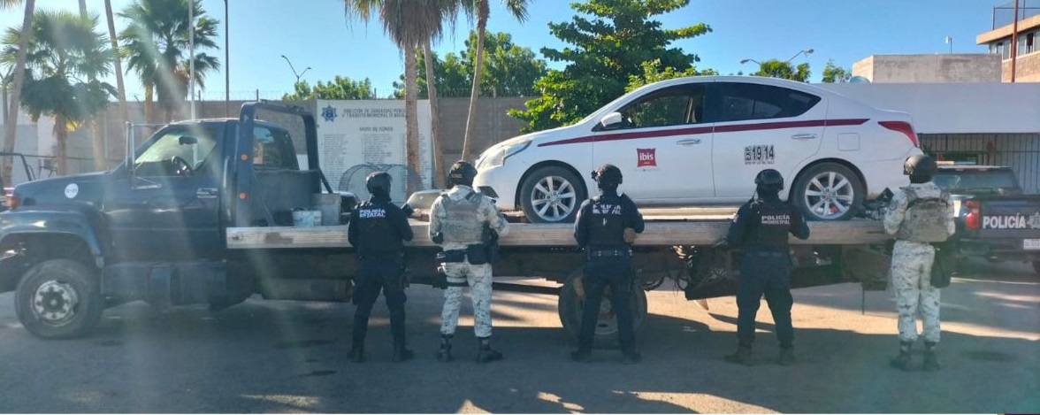 Auto recuperado en Navolato con reporte de robo