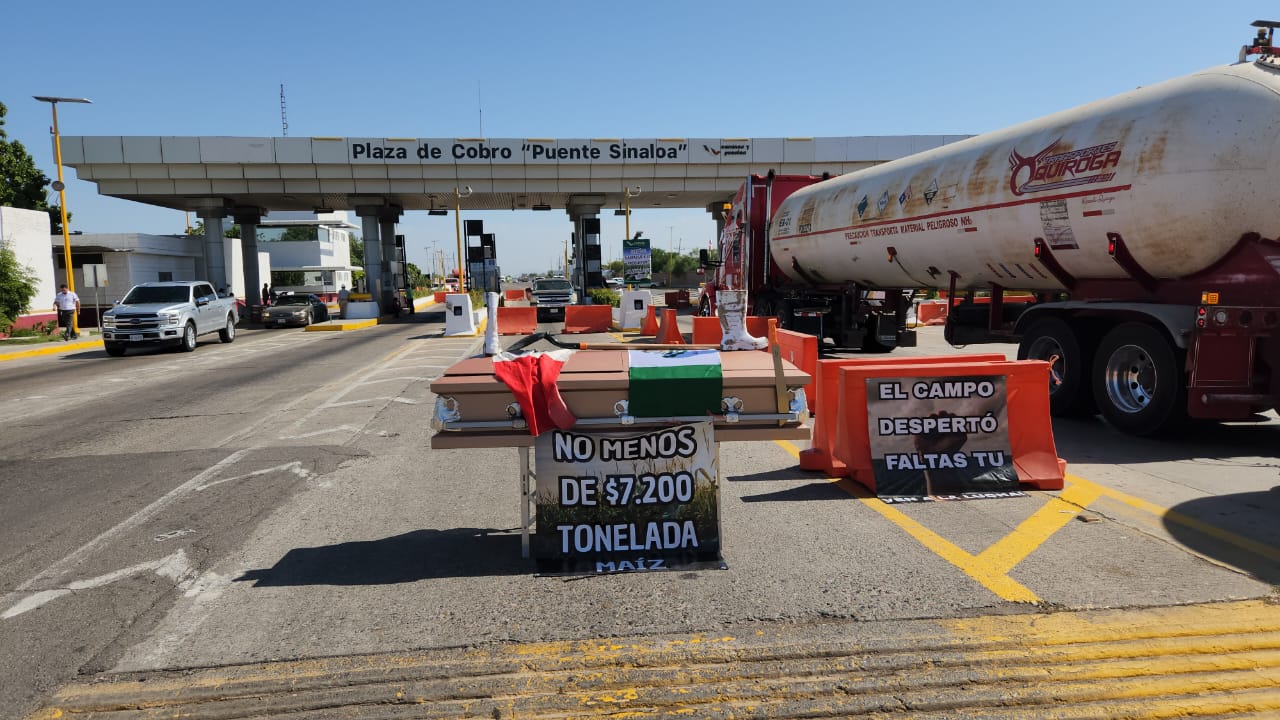 Toma de caseta Cuatro Caminos en Guasave