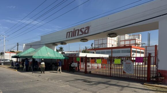 Suman 4 días de toma de acceso a Minsa en Los Mochis, Sinaloa; productores a espera de qué acciones podrían emprender