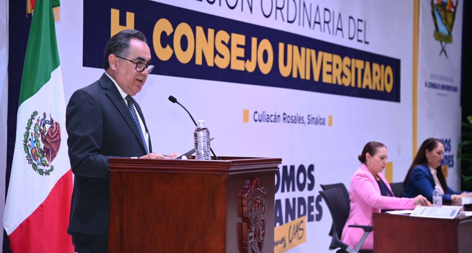 toma de protesta sesion ordinaria del consejo universitario rector
