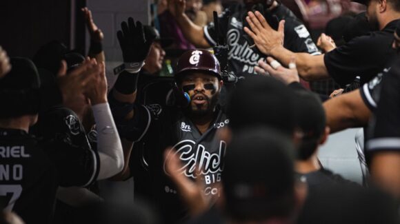 Tomateros inicia con contundente triunfo la segunda vuelta en la Liga Mexicana del Pacífico 2025-26