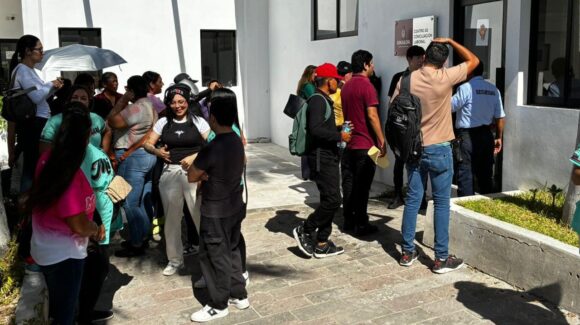 Previsión Social ofrece apoyo a empleados de casino, en Mazatlán, para inspección y recuperación de objetos