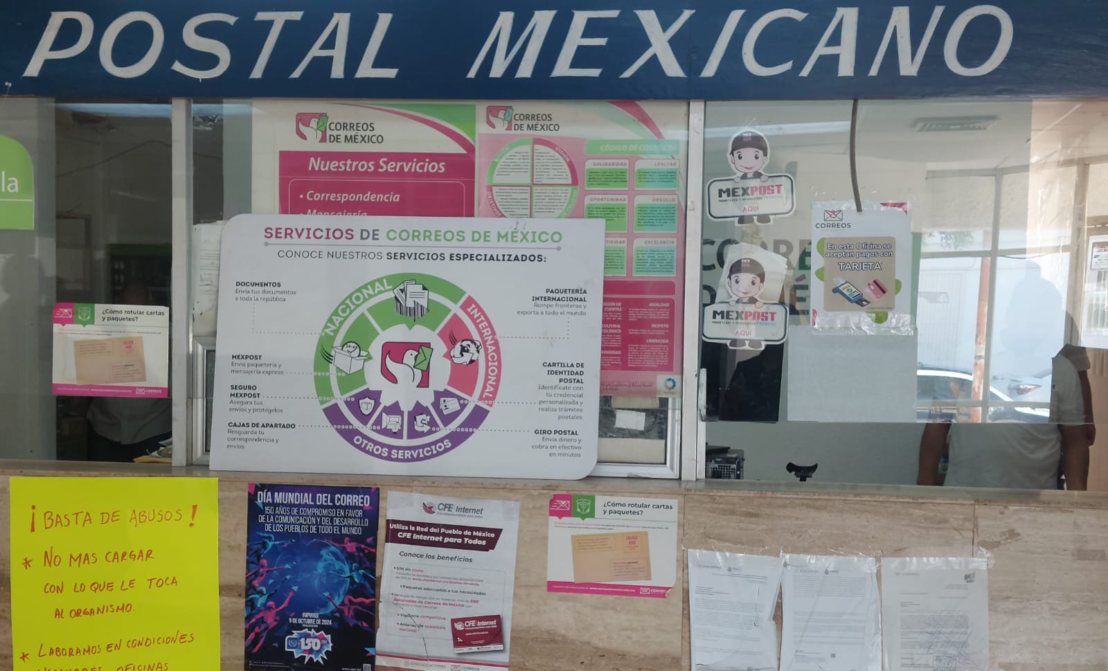 trabajadores de correos manifestado en guamuchil oficina