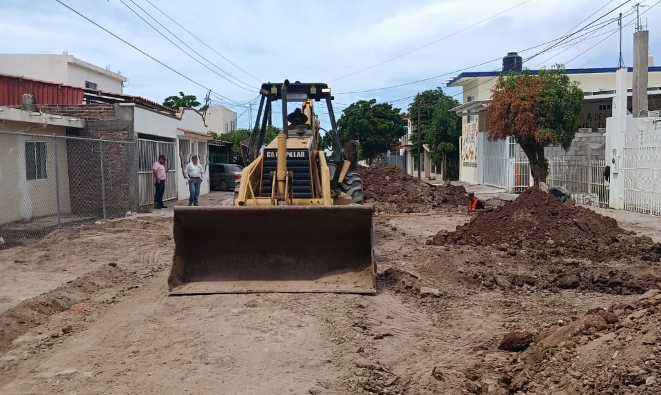 Rehabilitan 9 obras de drenaje colapsado en Juan José Ríos