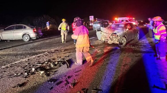 Carambola deja tres lesionados sobre la carretera México 15 en Guasave, Sinaloa