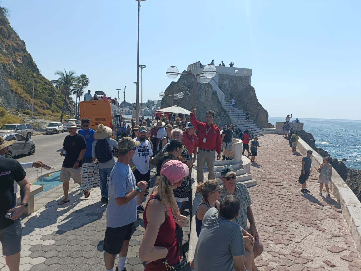 Mazatlán, Sinaloa hace historia con triple arribo de cruceros