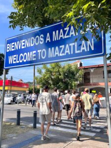 Llegan cruceros a Mazatlán