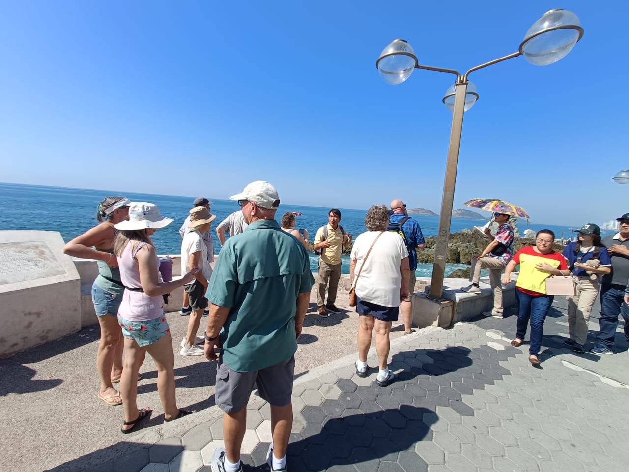 Mazatlán, Sinaloa hace historia con triple arribo de cruceros