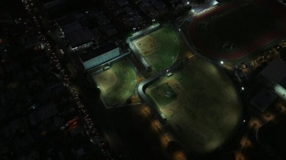 Le dan más iluminación a la Unidad Deportiva Benito Juárez en Mazatlán, Sinaloa