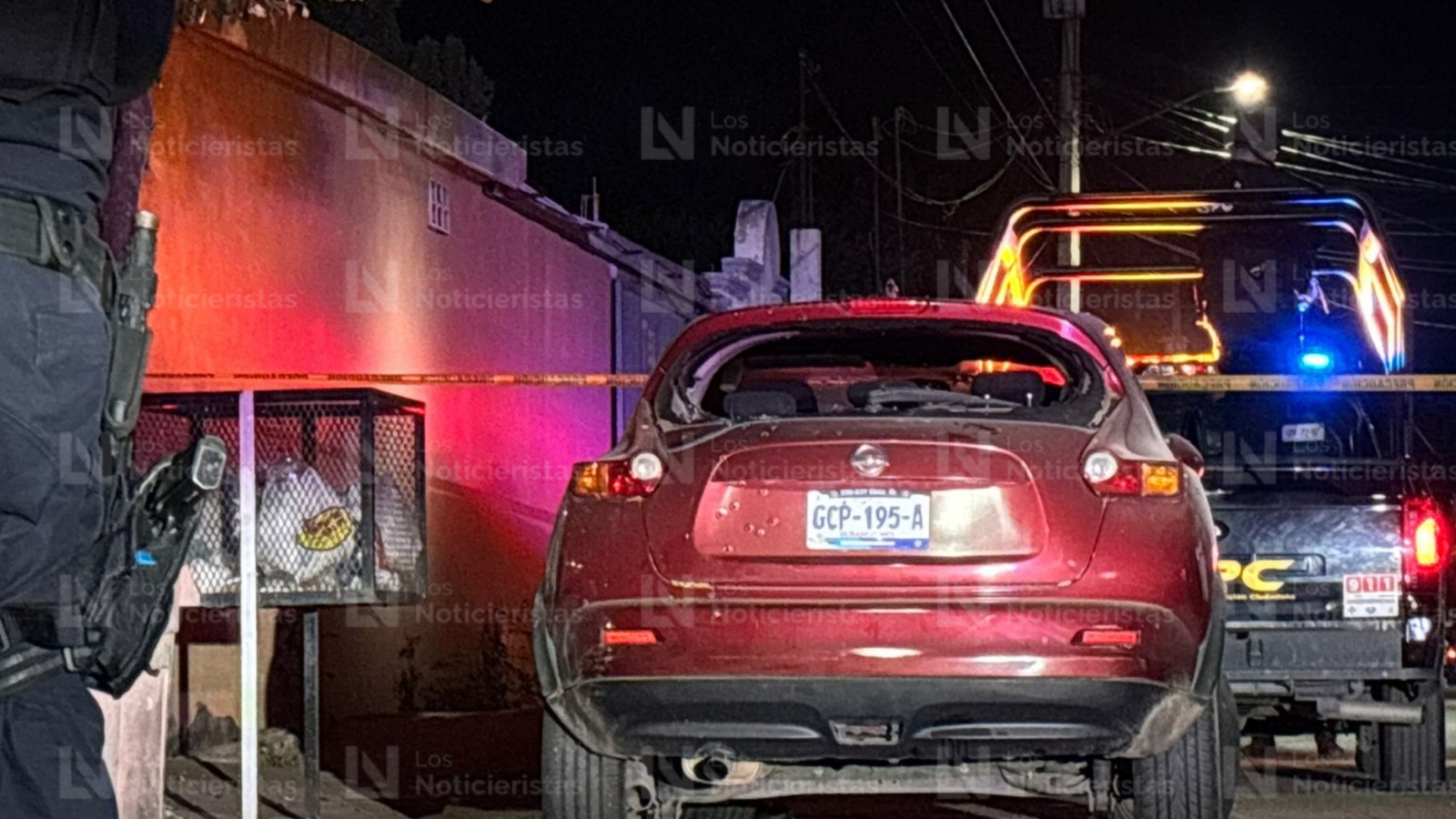 Vehículo atacado a balazos en la Agustina Ramírez, Culiacán, Sin.