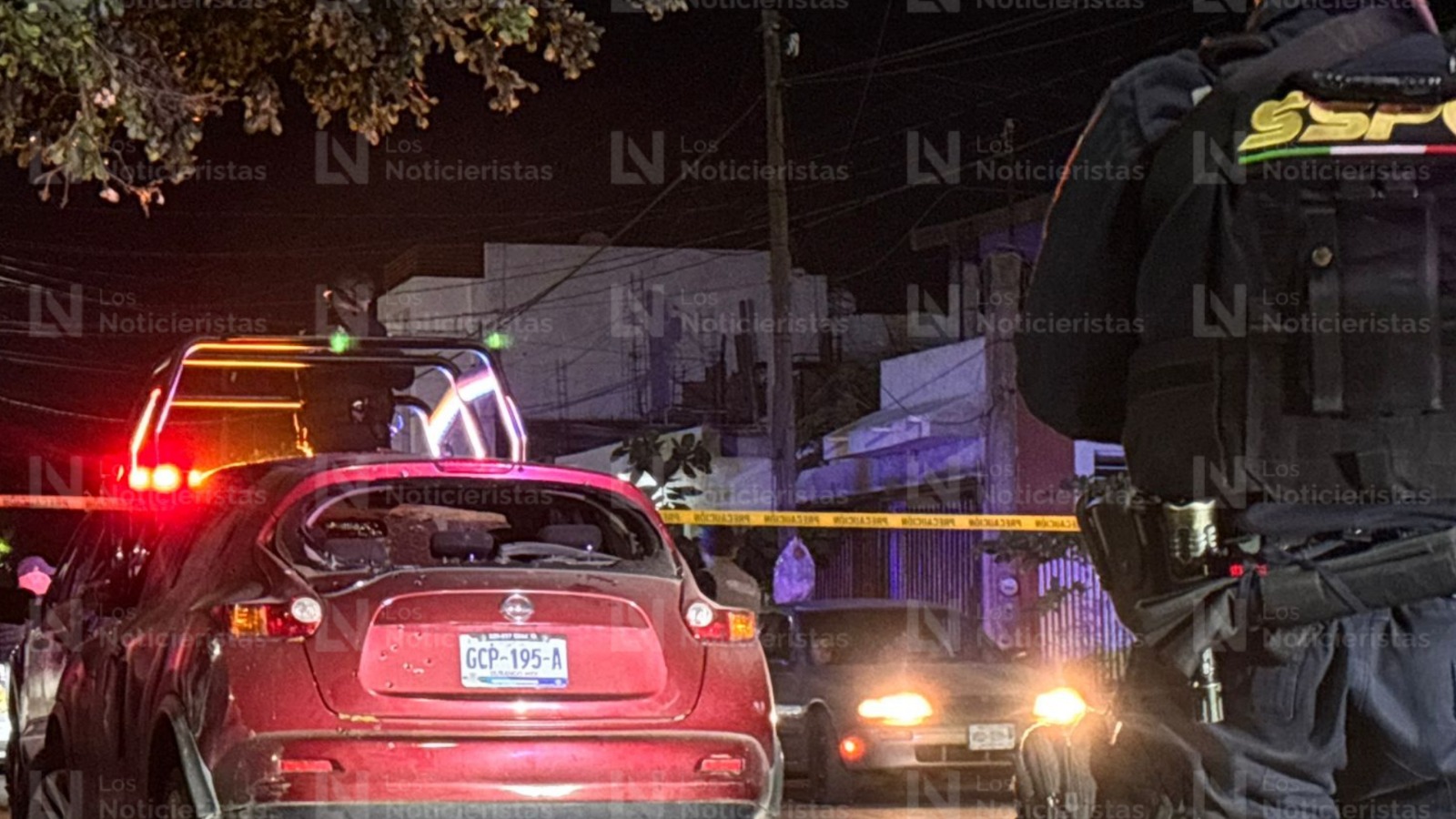 Vehículo atacado a balazos en la Agustina Ramírez, Culiacán, Sin.