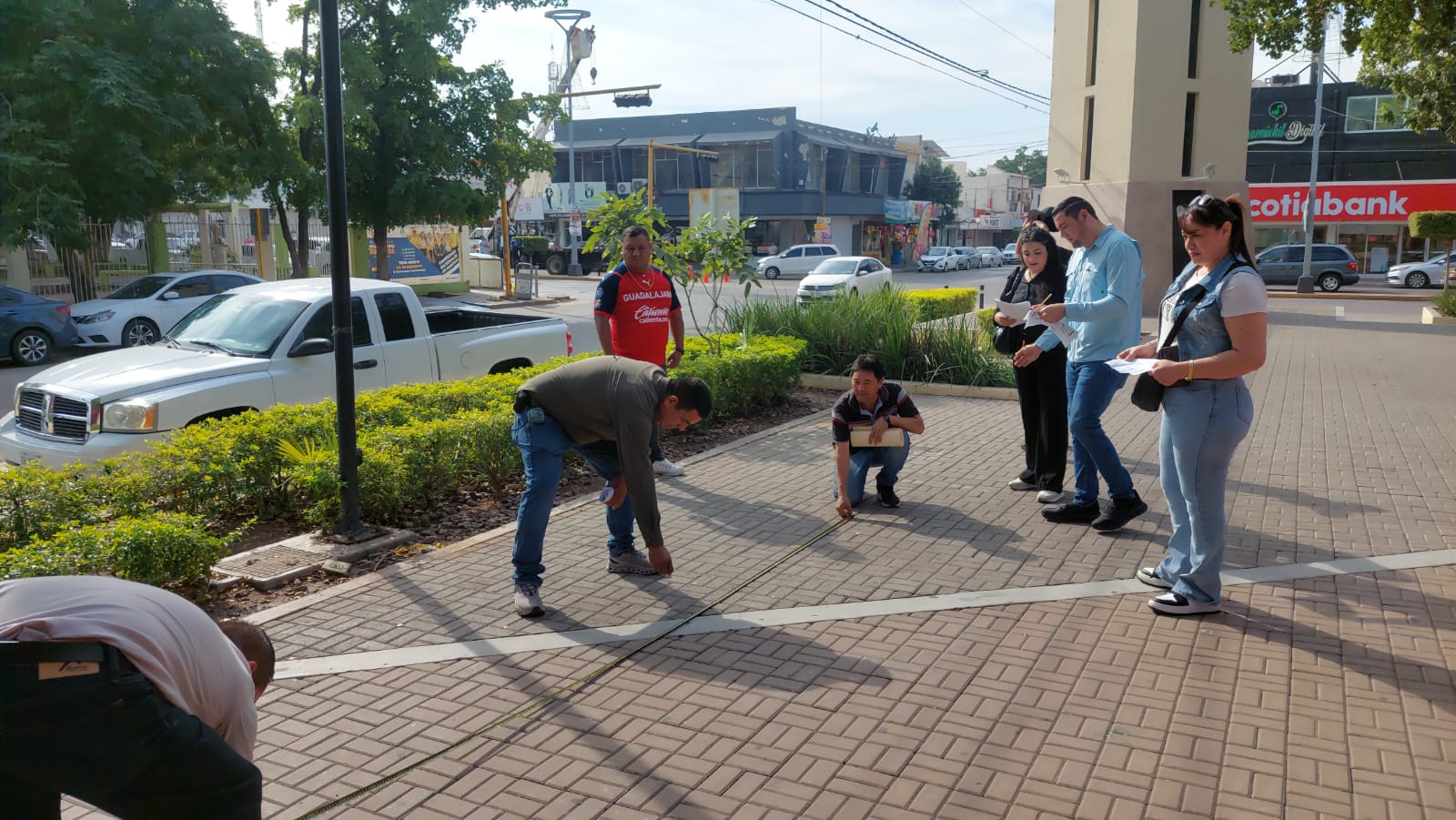 Instalan la Verbena Popular Decembrina Guamúchil