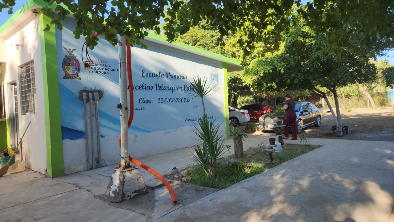 clases presenciales, la primaria Marcelino Velázquez Calleros, ubicada en la comunidad de Caimanero, Guasave, Sinaloa