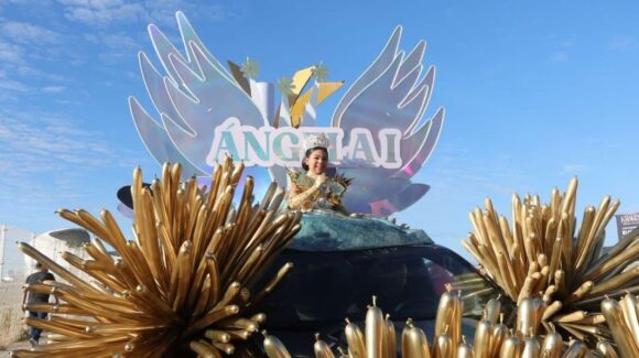 Ángela I brilla en la primera manifestación rumbo al Carnaval Internacional de Mazatlán, Sinaloa 2026
