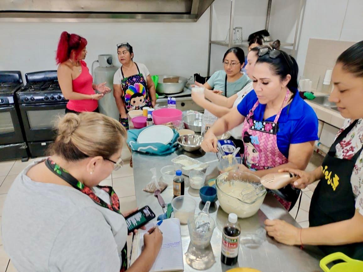 Se ponen navideños los Cecobis y Casa Hogar Municipal de Mazatlán, Sinaloa con diferentes cursos