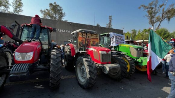 Agricultores de cinco estados se movilizan contra reforma de Ley de Aguas en México