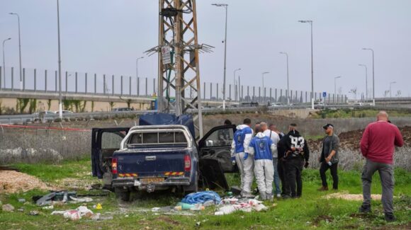 Israel ordena actuar “con contundencia e inmediatez”, luego de ataque de hombre palestino a dos israelís
