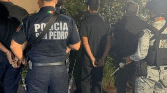 Clausuran fiesta clandestina en San Pedro Garza García con 300 menores; aseguran arma, dinero y alcohol