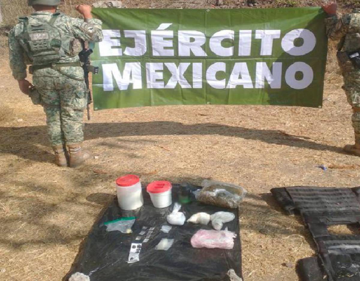 Autoridades detuvieron a 28 personas y aseguraron armas, vehículos y explosivos en Michoacán