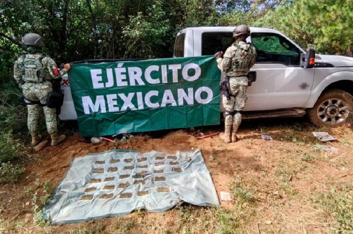 Autoridades detuvieron a 28 personas y aseguraron armas, vehículos y explosivos en Michoacán