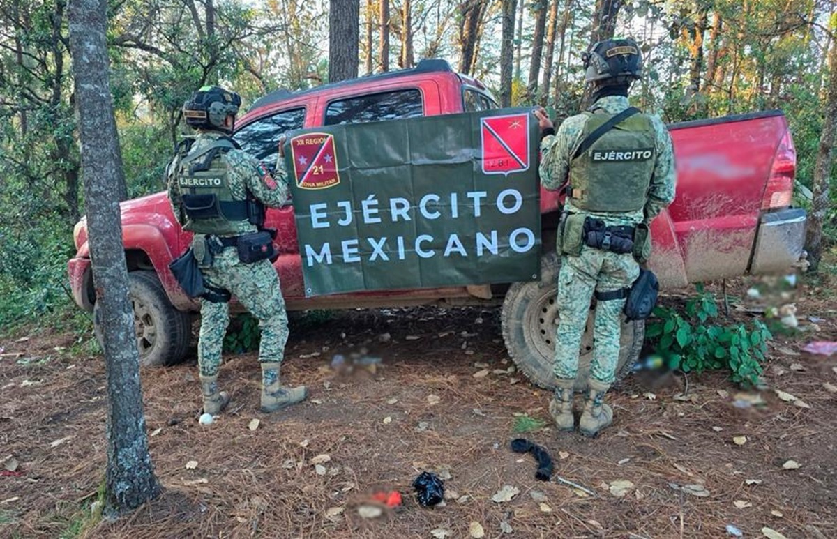 Cuatro personas detenidas y trece vehículos asegurados en Michoacán