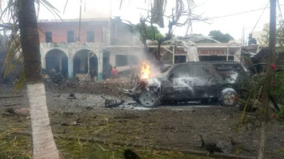 FGR investiga como terrorismo ataque con coche bomba en Coahuayana, Michoacán