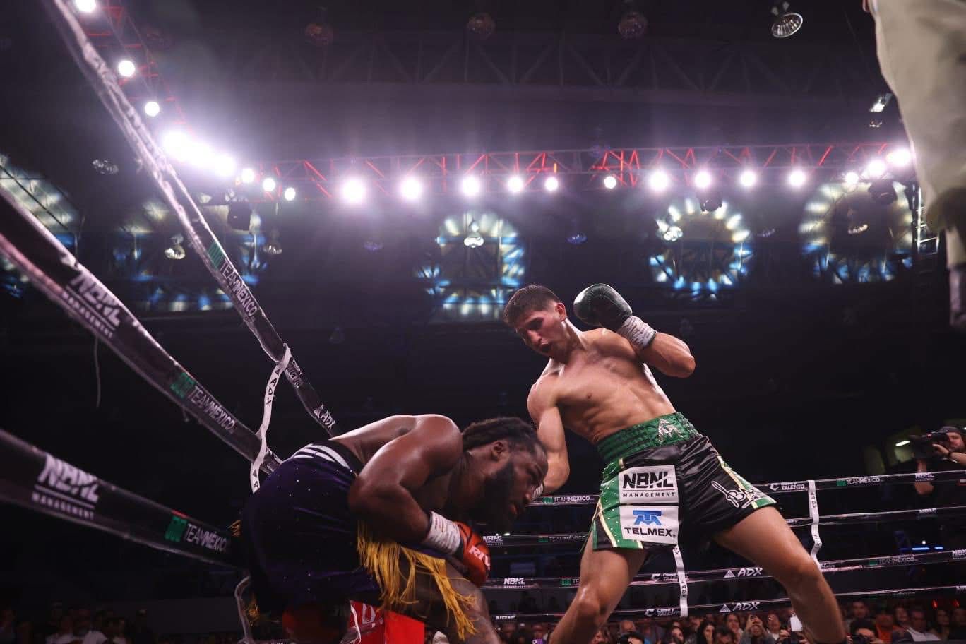 Marco Verde pelea gana pelea en Mazatlán