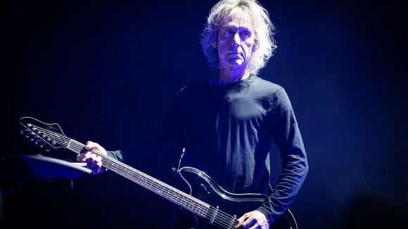 Muere Perry Bamonte, histórico guitarrista y teclista de The Cure, a los 65 años