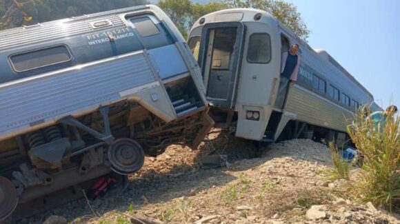 Sube a 14 cifra de muertos por descarrilamiento del Tren Interoceánico en Oaxaca