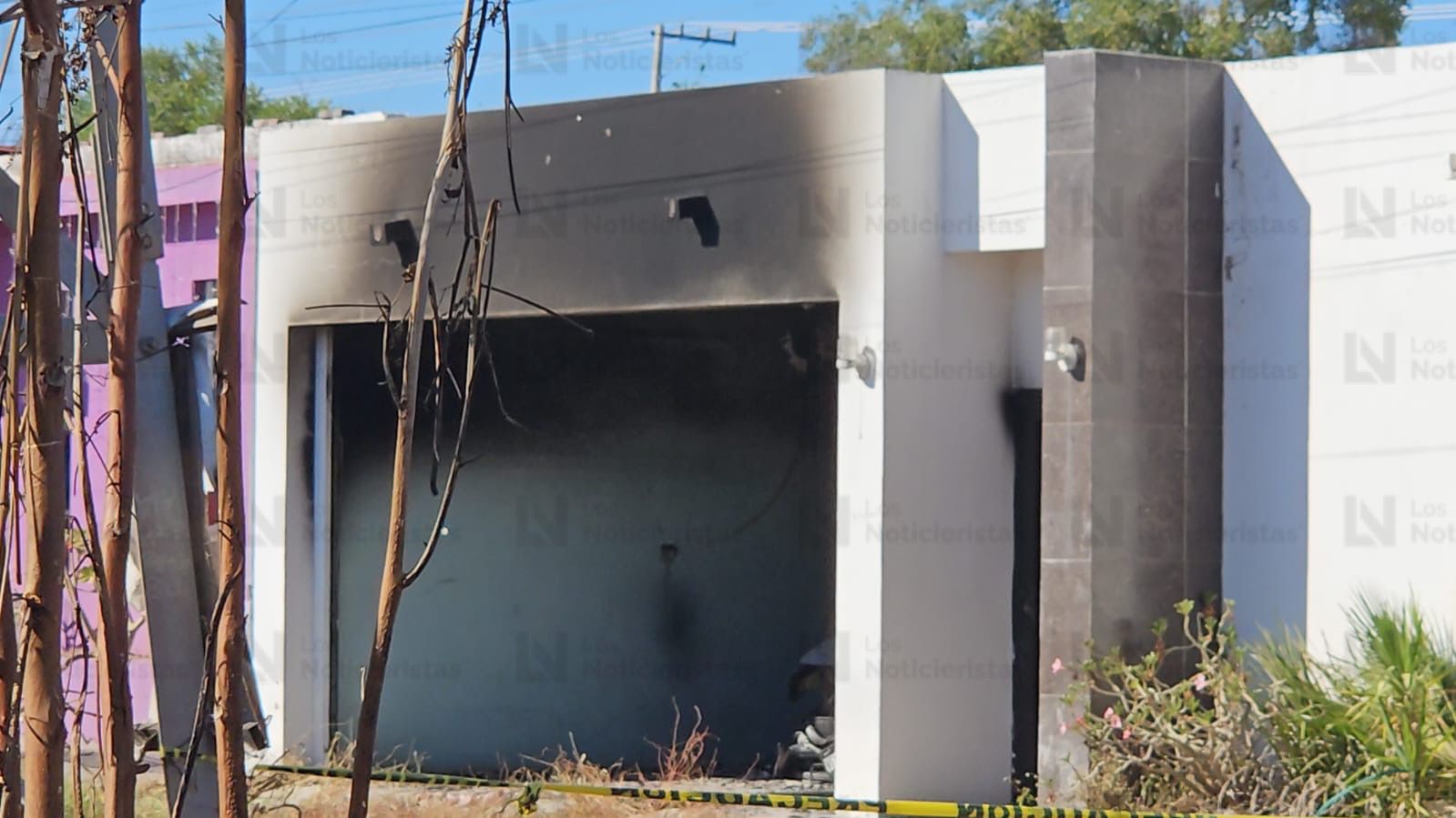 Vandalizan y queman casa y carro en la colonia Emiliano Zapata de culiacan