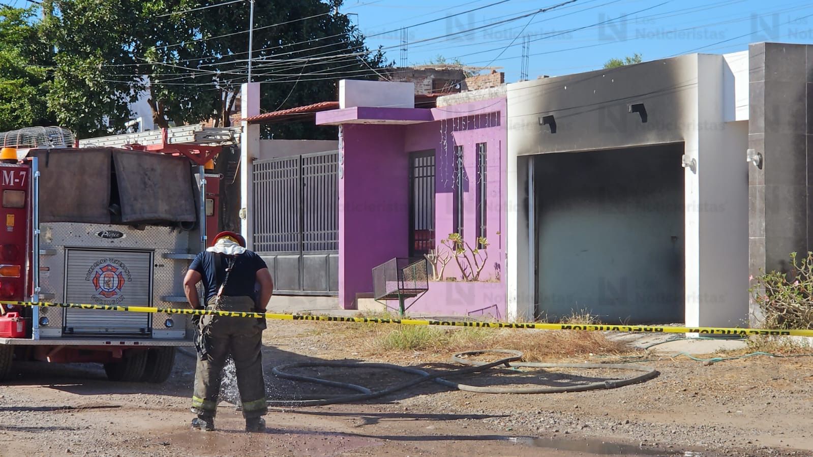 Vandalizan y queman casa y carro en la colonia Emiliano Zapata de culiacan