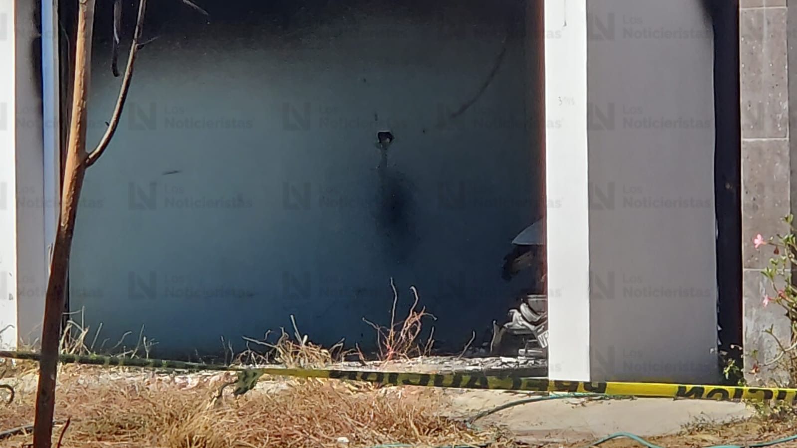 Vandalizan y queman casa y carro en la colonia Emiliano Zapata de culiacan