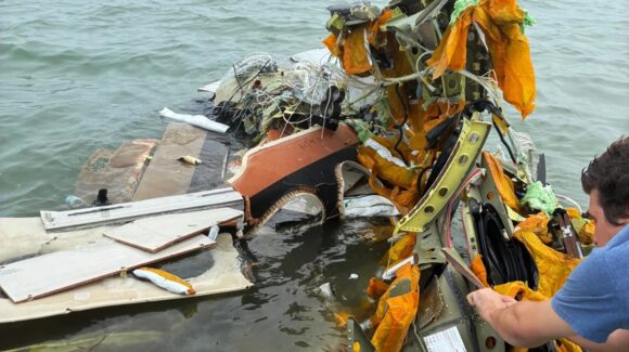 Se desploma avión de la Marina mexicana en Galveston, Texas; reportan al menos 5 personas sin vida (fotos)