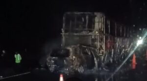 Accidente entre camión de pasajeros y camioneta en la Culiacán-Mazatlán