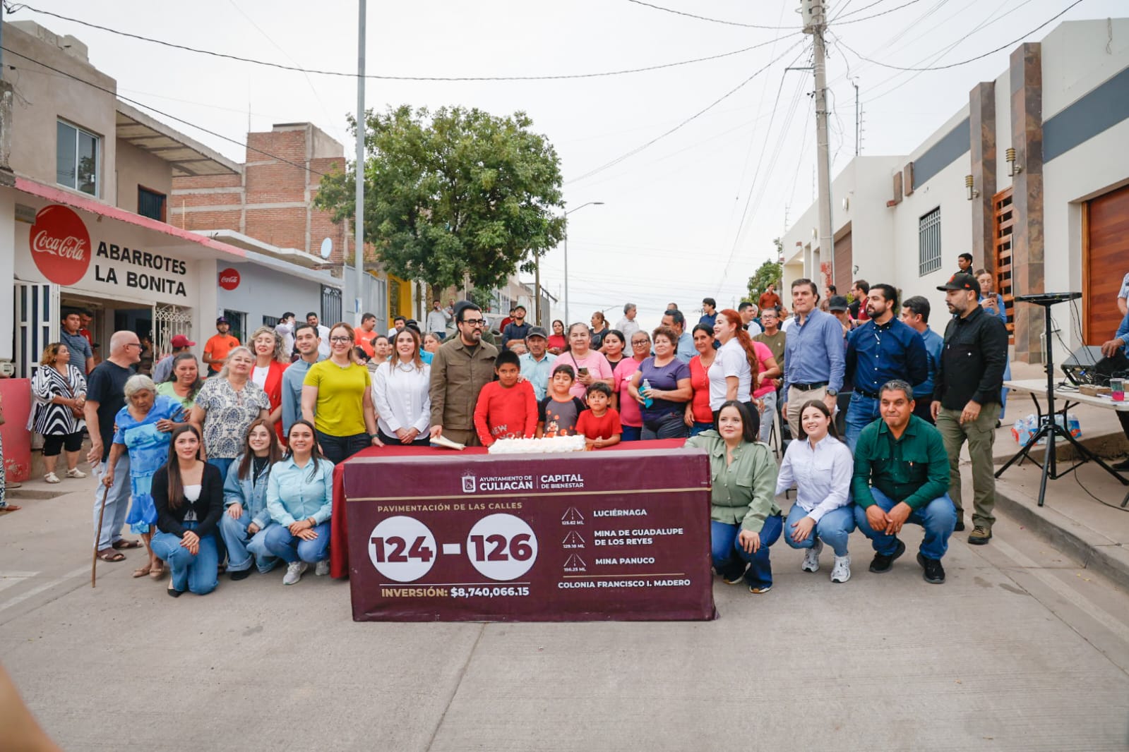 Alcalde de Culiacán entrega pavimentación de calles en la colonia Francisco I. Madero