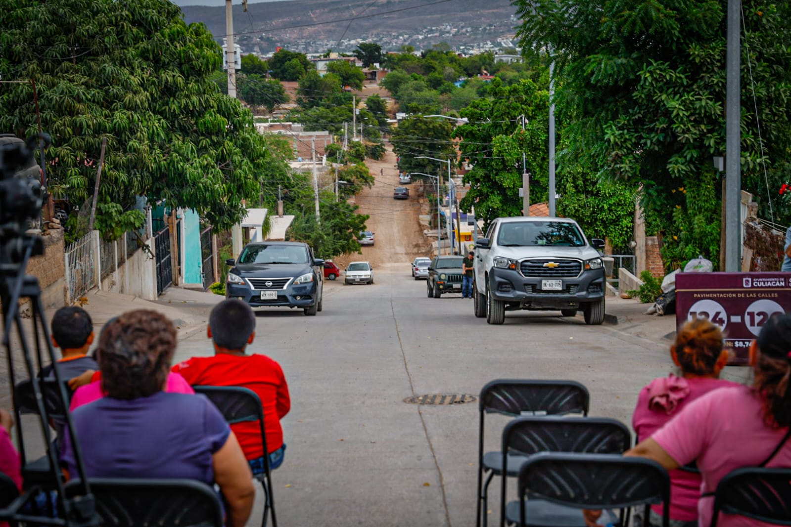 Alcalde de Culiacán entrega pavimentación de calles en la colonia Francisco I. Madero