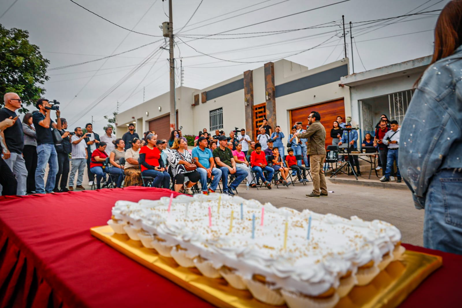 Alcalde de Culiacán entrega pavimentación de calles en la colonia Francisco I. Madero