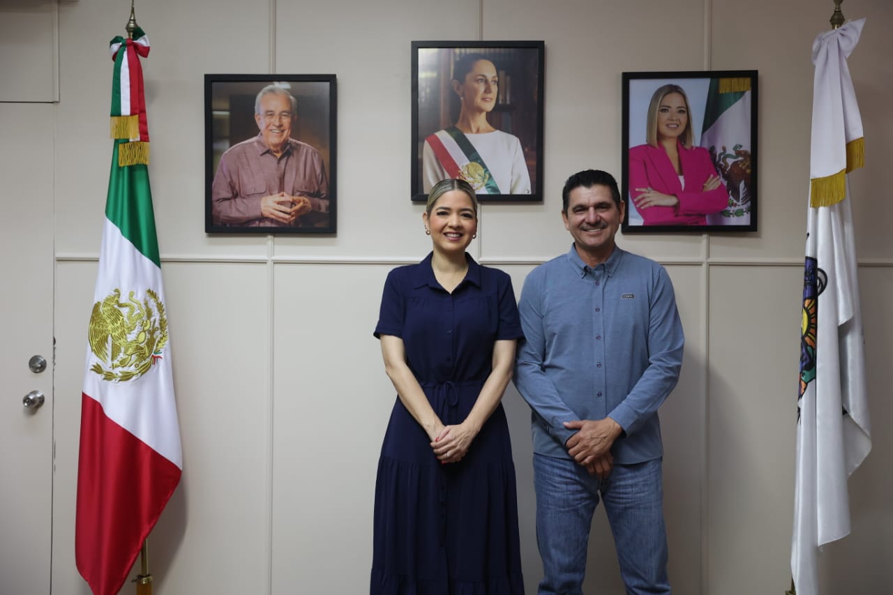 Alcadesa de Mazatlán con Armando Camacho Aguilar