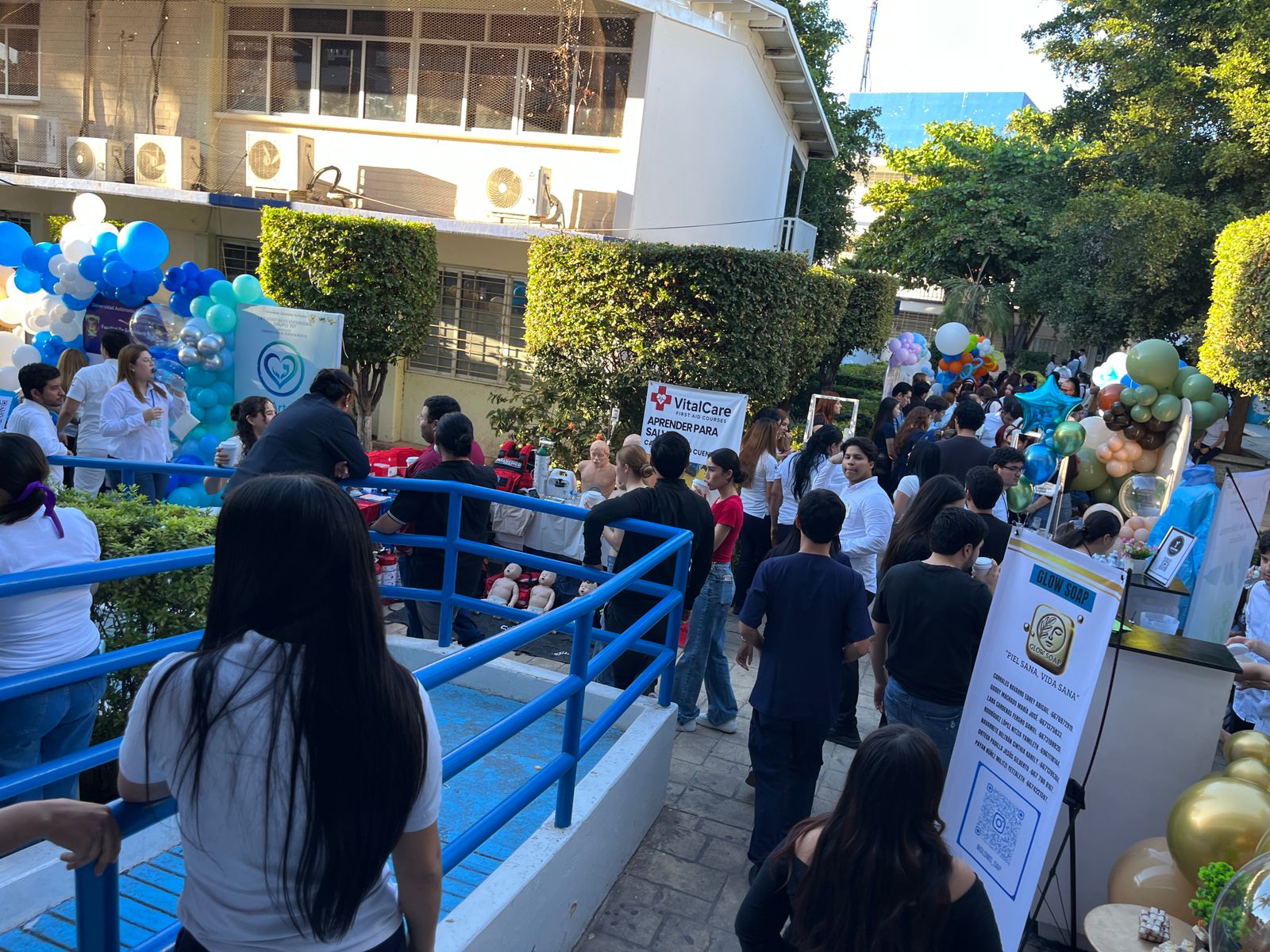 Estudiantes de Enfermería de la UAS presentan proyectos de negocio