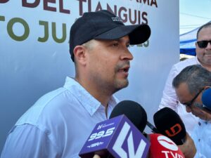 Ángel Fernando Arvallo Quintero, Oficial Mayor del municipio.