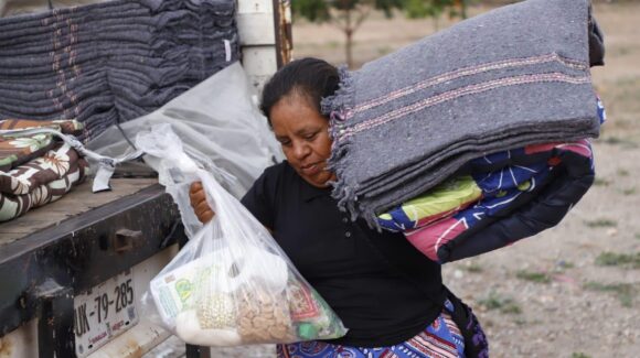 Se han dispersado más de mil 100 apoyos invernales a familias durante esta temporada de frío: Sebides