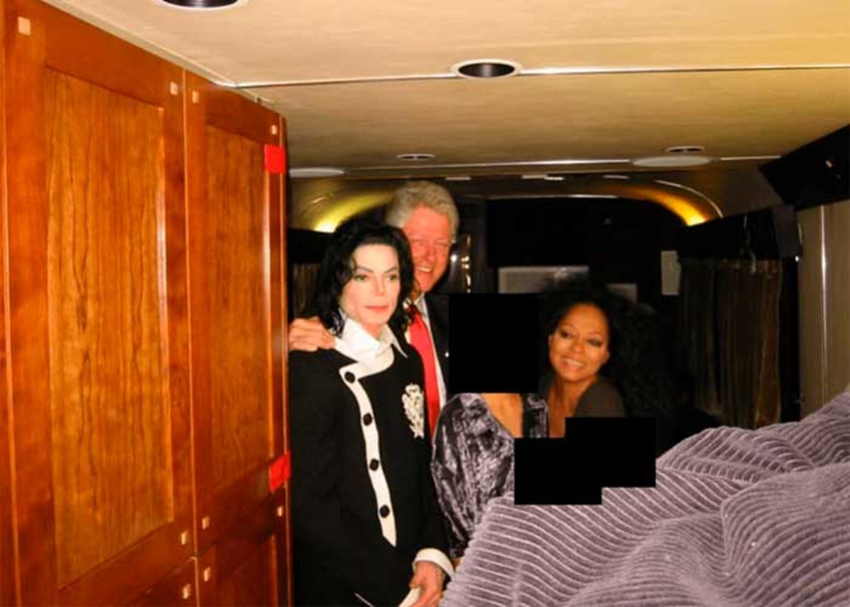 Fotos del expediente de Jeffrey Epstein. Bill Clinton y Michael Jackson
