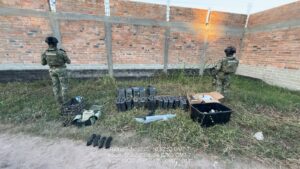 Aseguran campamento con arsenal en Escuinapa