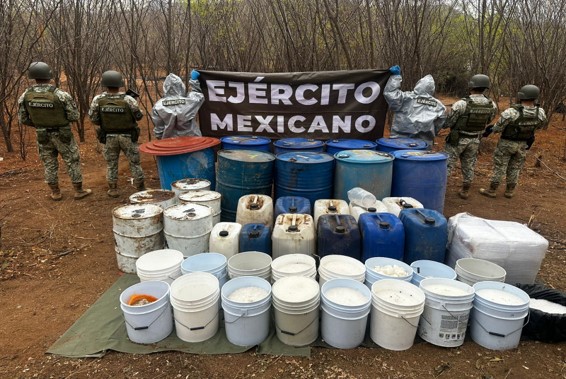 Aseguran laboratorio de droga sintética en Mocorito, Sinaloa