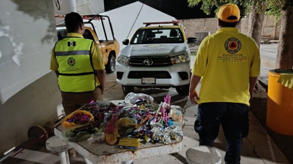 Protección Civil decomisa más de 20 kilos de pirotecnia en Guasave, Sinaloa