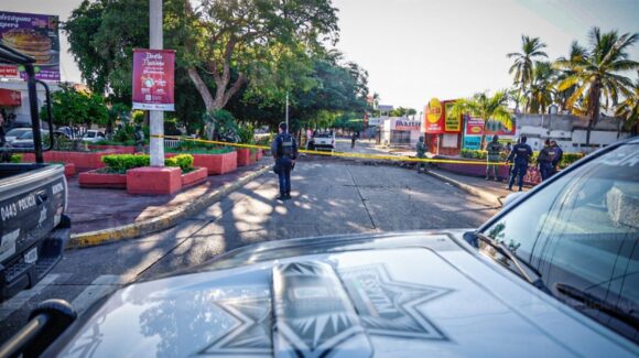 Implementaremos protocolos de seguridad para resguardar a policía municipal atacado a balazos en Las Quintas, Culiacán: Gámez Mendívil
