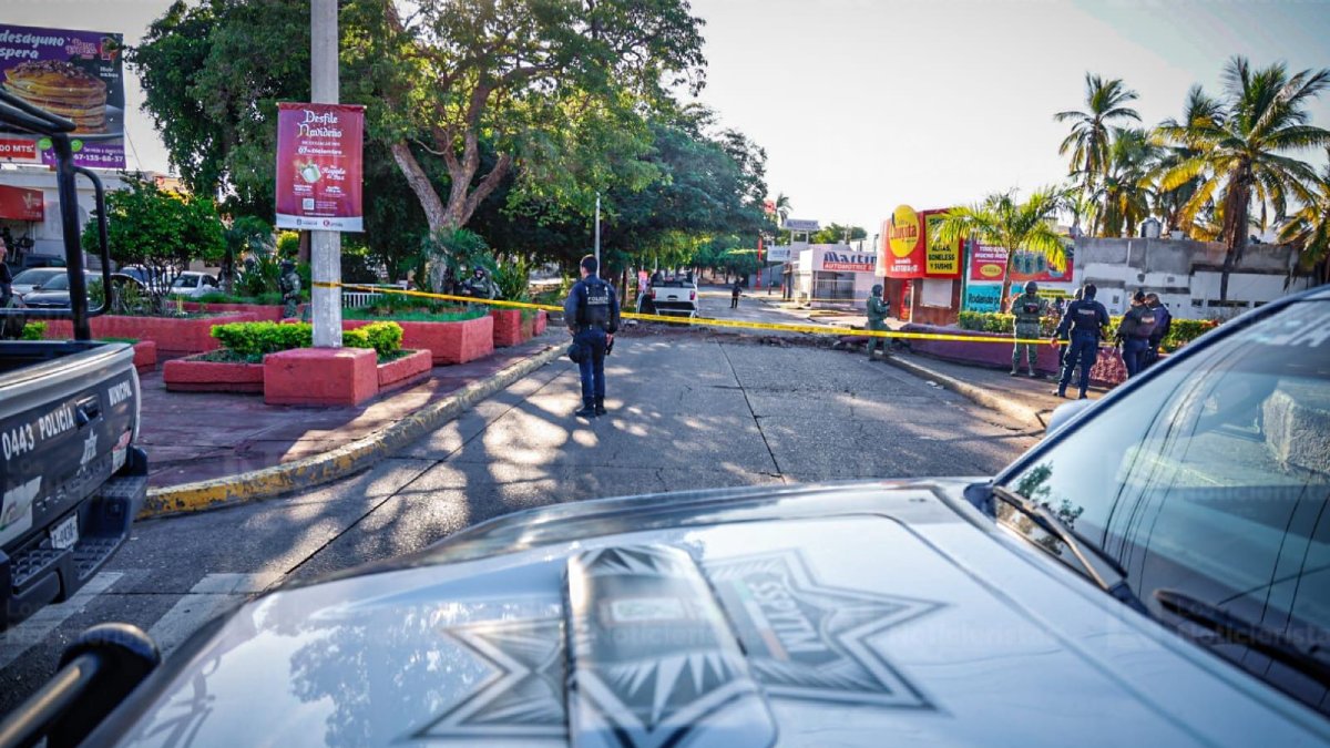atacan a balazos a elemento policiaco en las quintas de culiacan sinaloa patrulla municipal