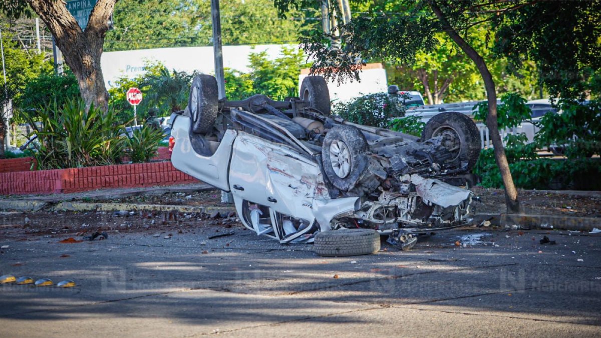 atacan a balazos a elemento policiaco en las quintas de culiacan sinaloa volcada