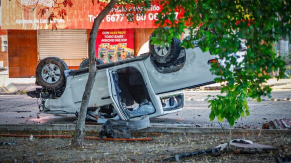 Fue un atentado contra el comandante Bobadilla de la Policía Municipal en Culiacán, Sinaloa